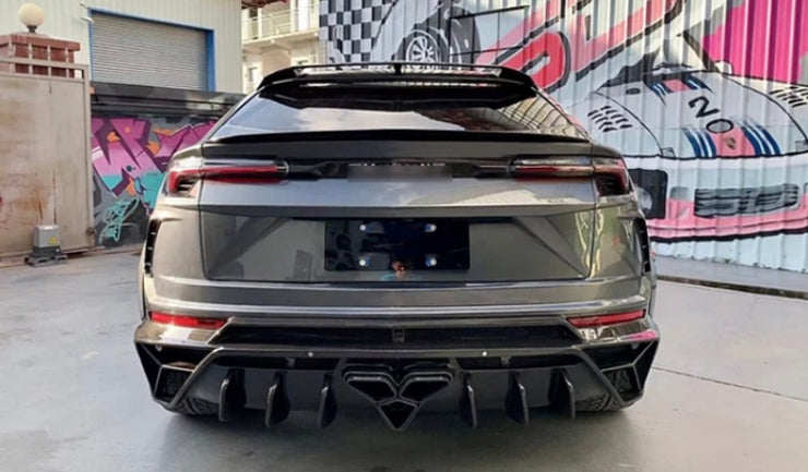 Lamborghini Urus | Carbon Fiber Widebody Kit